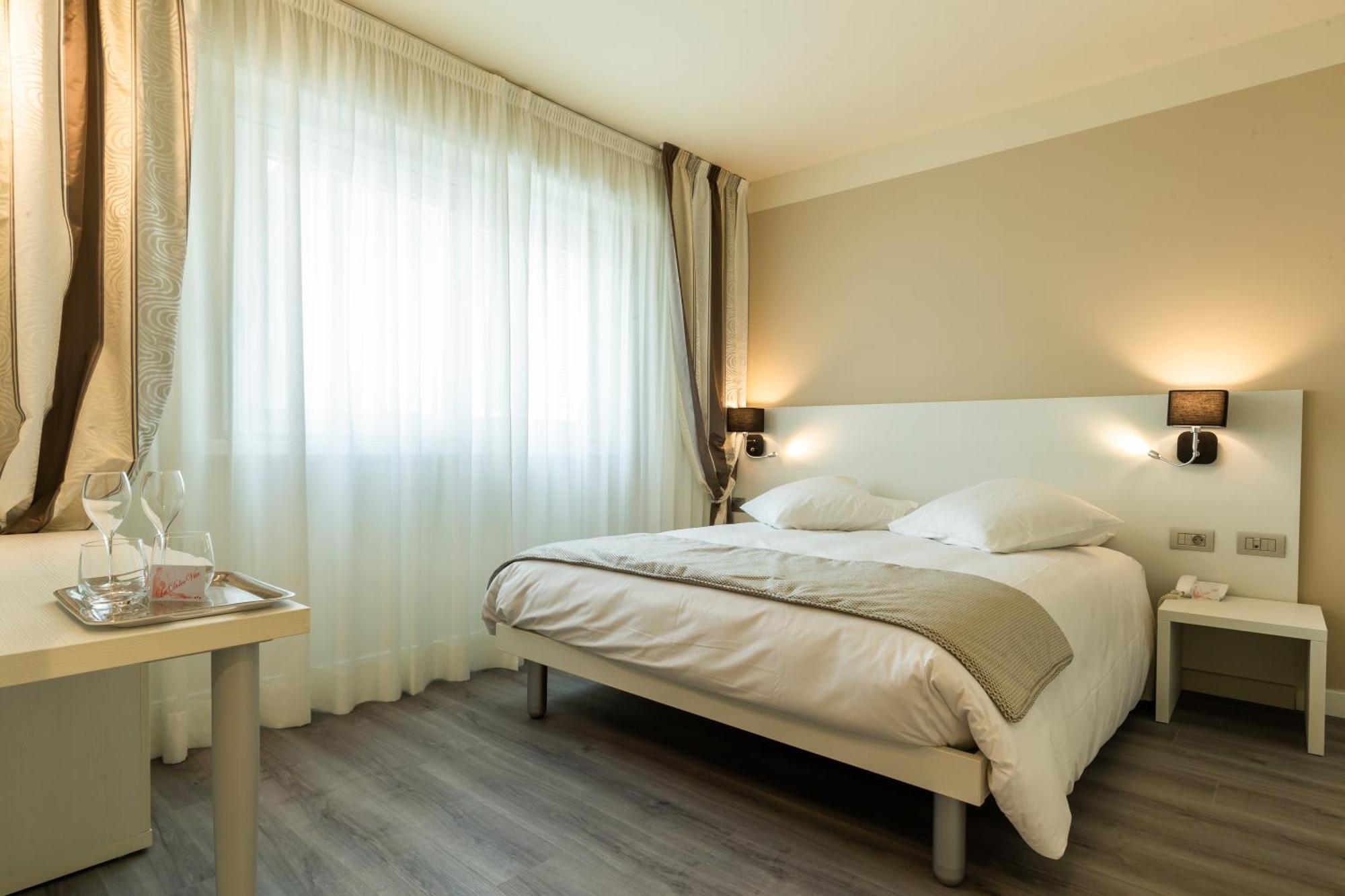 מנטון La Dolce Vita Hotel מראה חיצוני תמונה