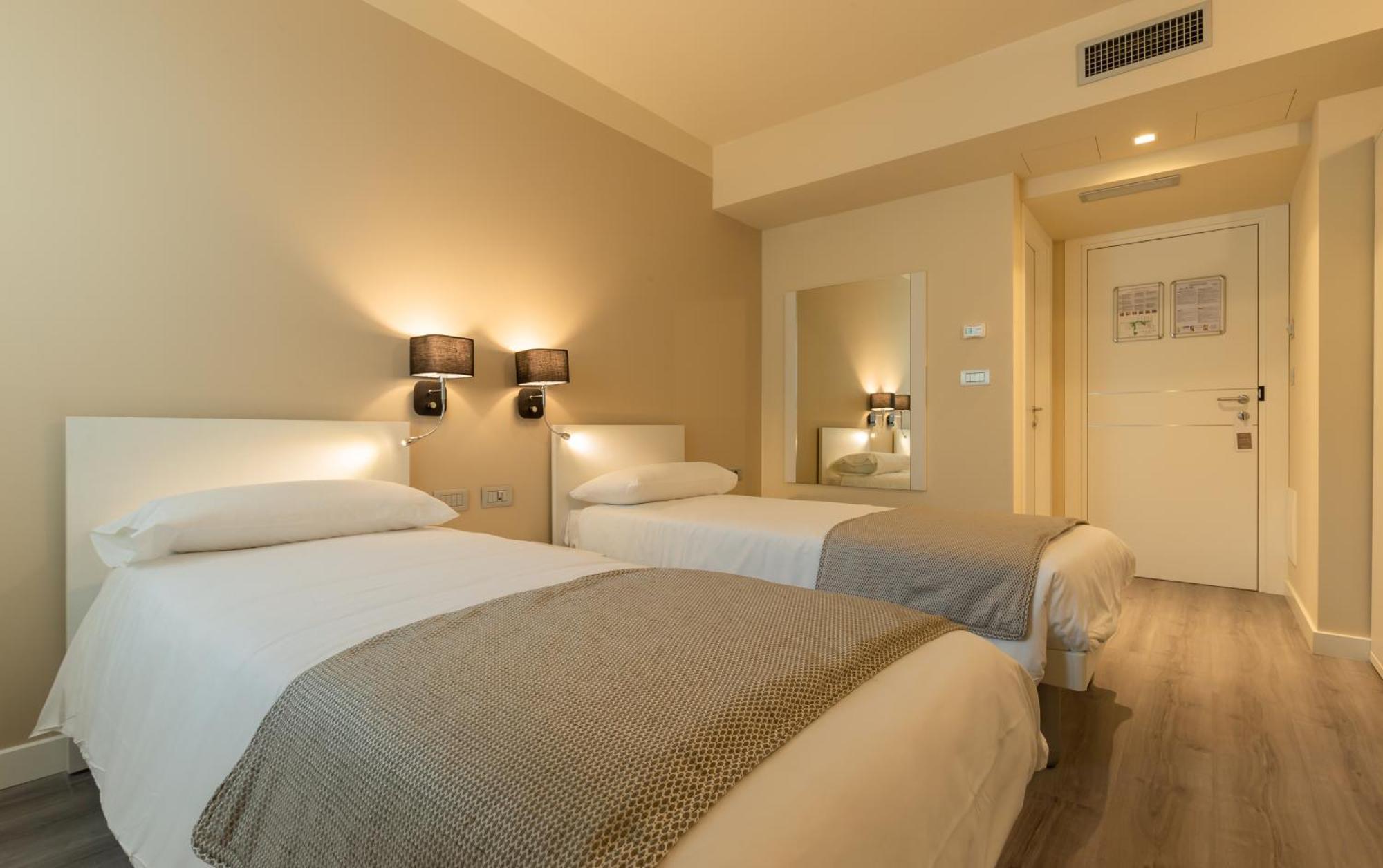 מנטון La Dolce Vita Hotel מראה חיצוני תמונה