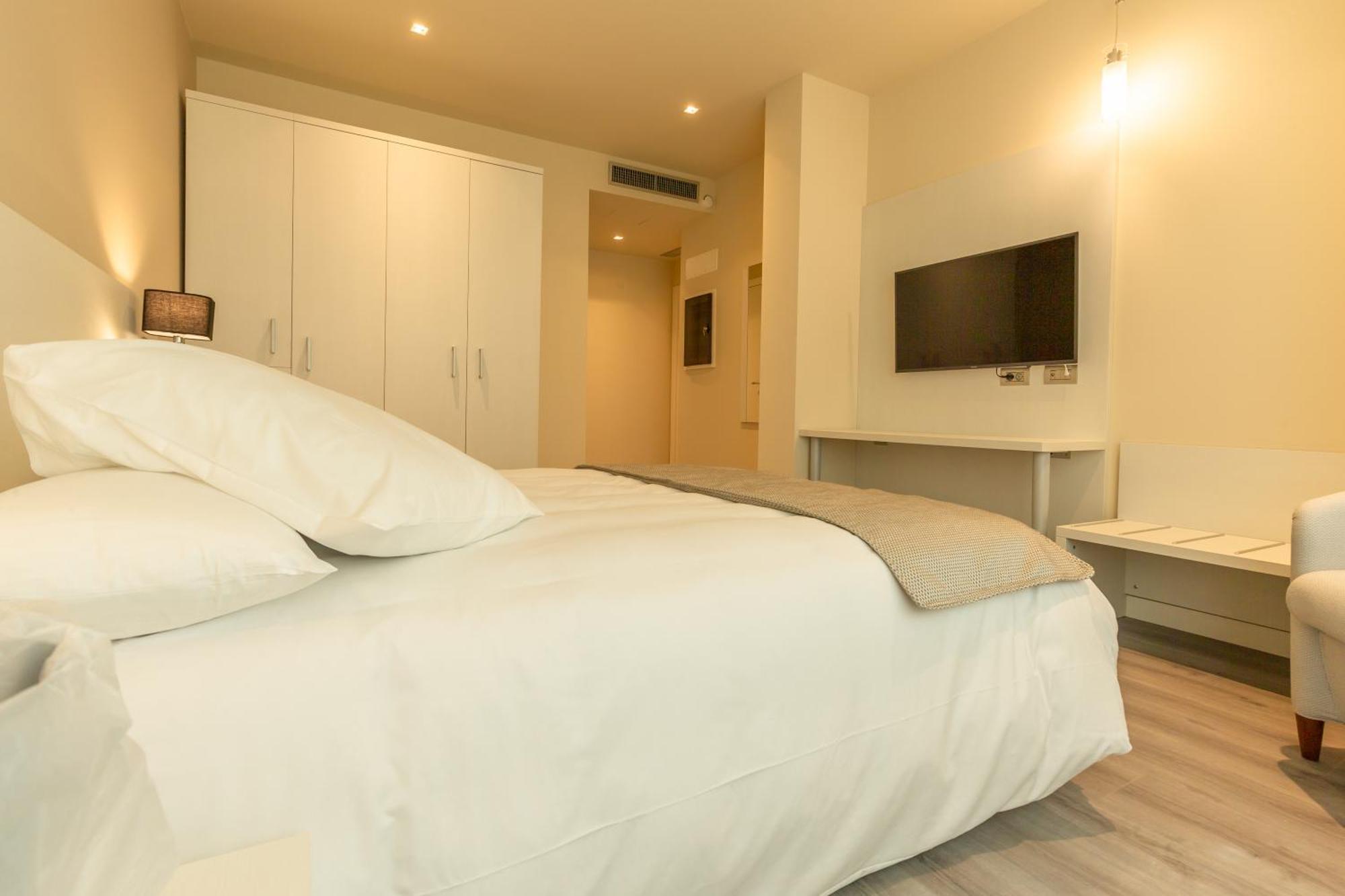 מנטון La Dolce Vita Hotel מראה חיצוני תמונה